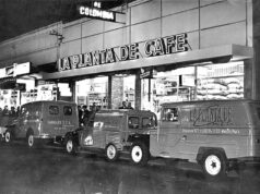 Café que mira el mar.