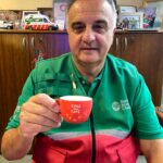 Alberto Crescenti con EXIGí buen Café