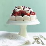 PIC_PAT_NonDairyToppings_Pavlova-baja